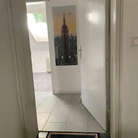 Gemuetliche Bei Hamburg *